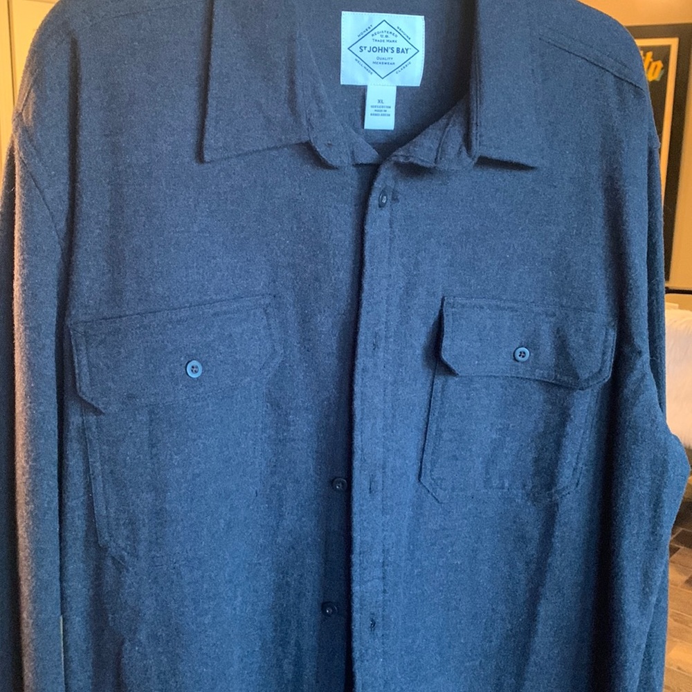 Mens St.Johns Bay NWT gray flannel shirt